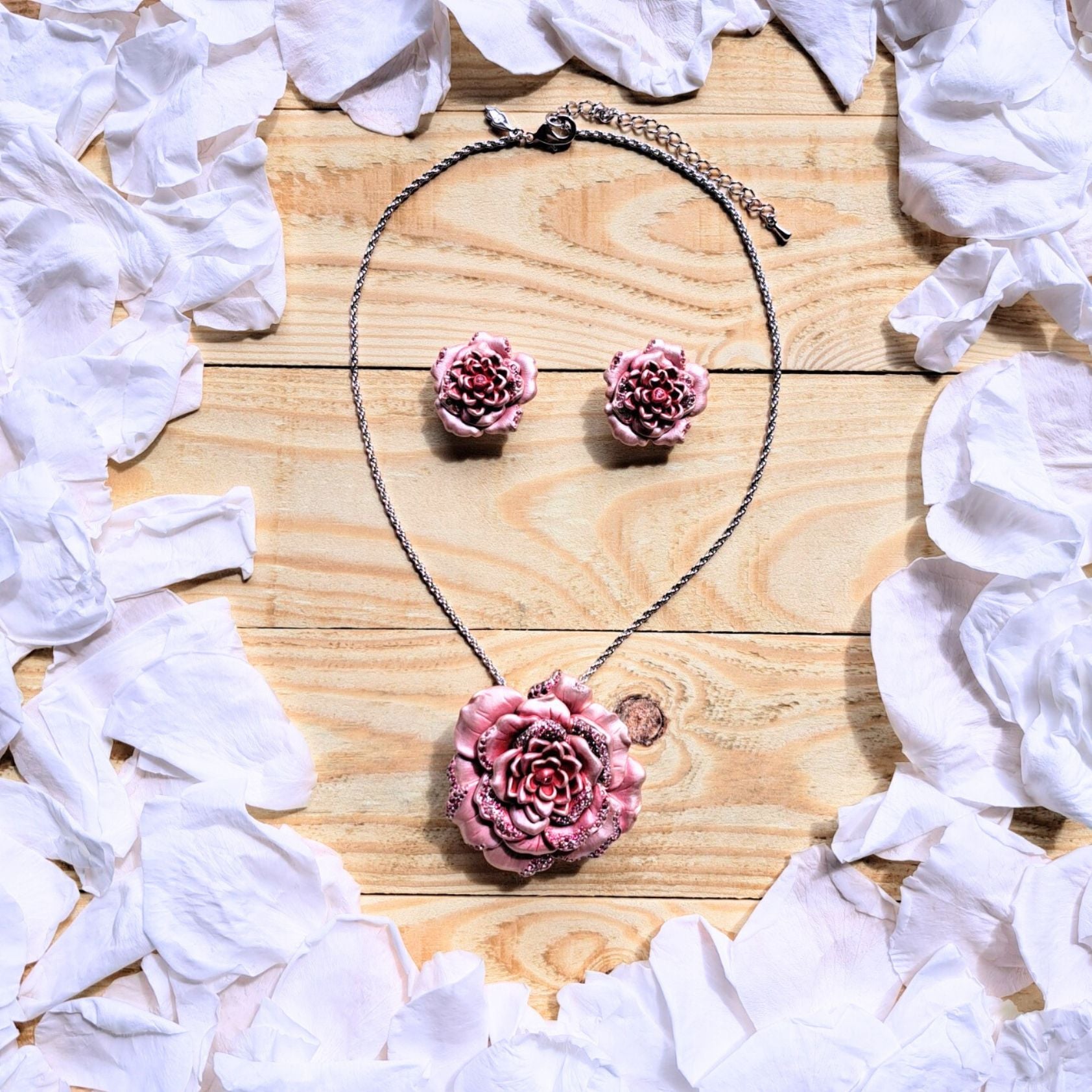 Rose Pendant (Large) - TimeLine Gifts