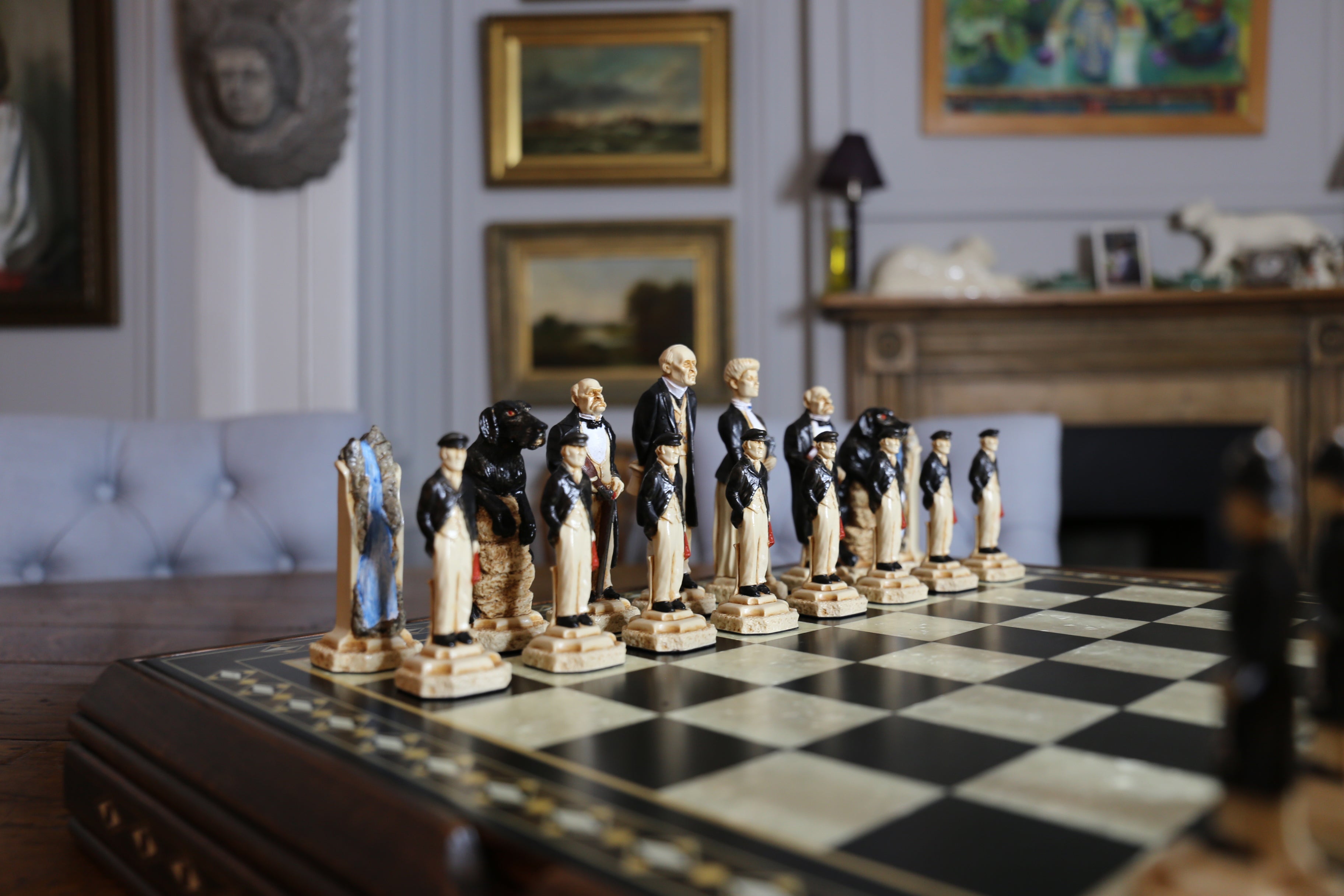 Sherlock Holmes Hand Painted Chess Set - Mastermind